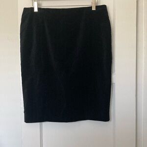 Ann Taylor Black Velvet Lined Skirt Size 12 NWT